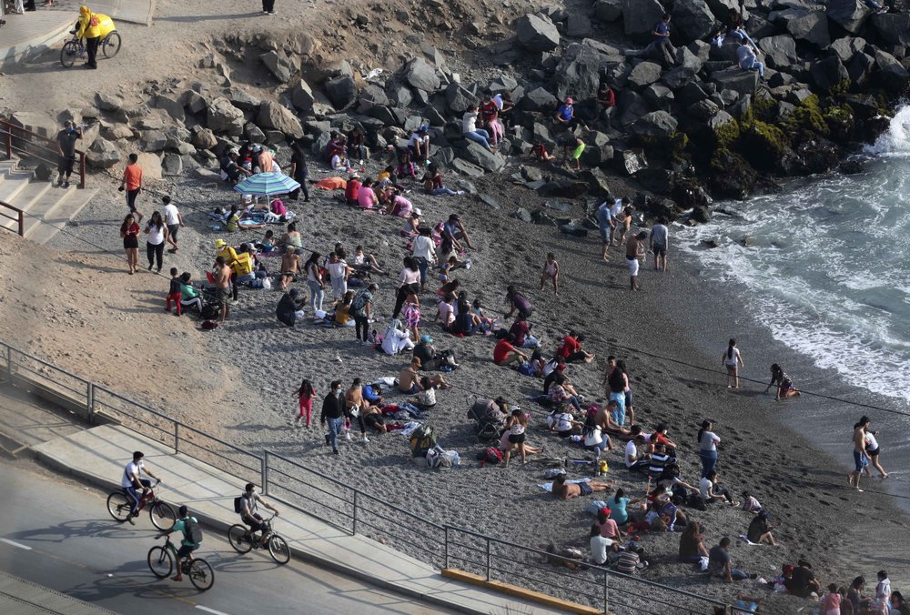 Perú: distrito limeño de Miraflores dispara contagios COVID