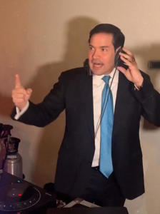 Videos de Marco Rubio como DJ en una boda