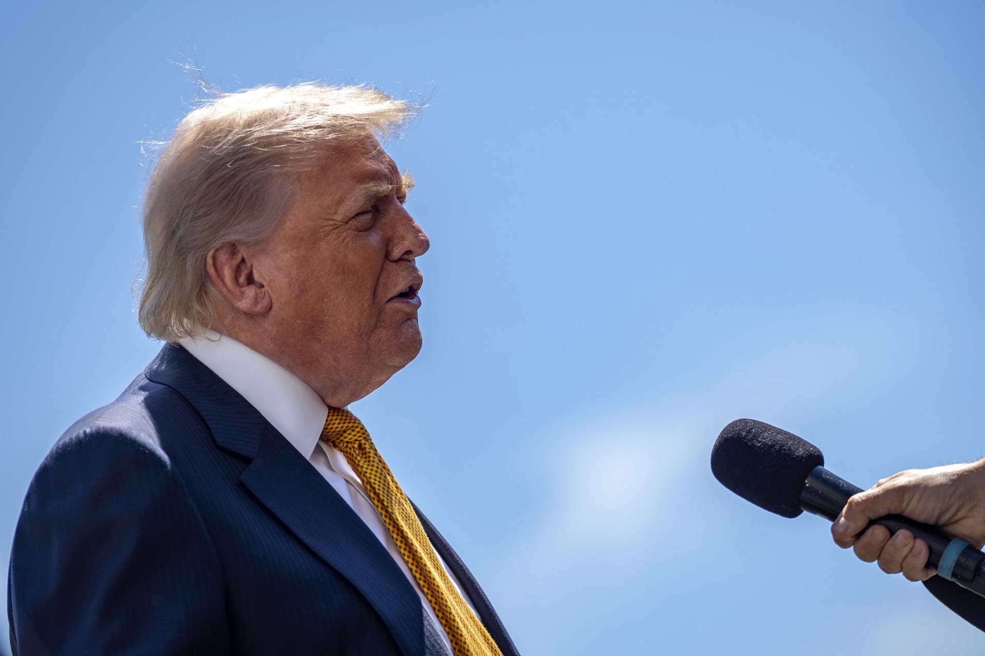 Trump eleva el límite de refugiados en EEUU