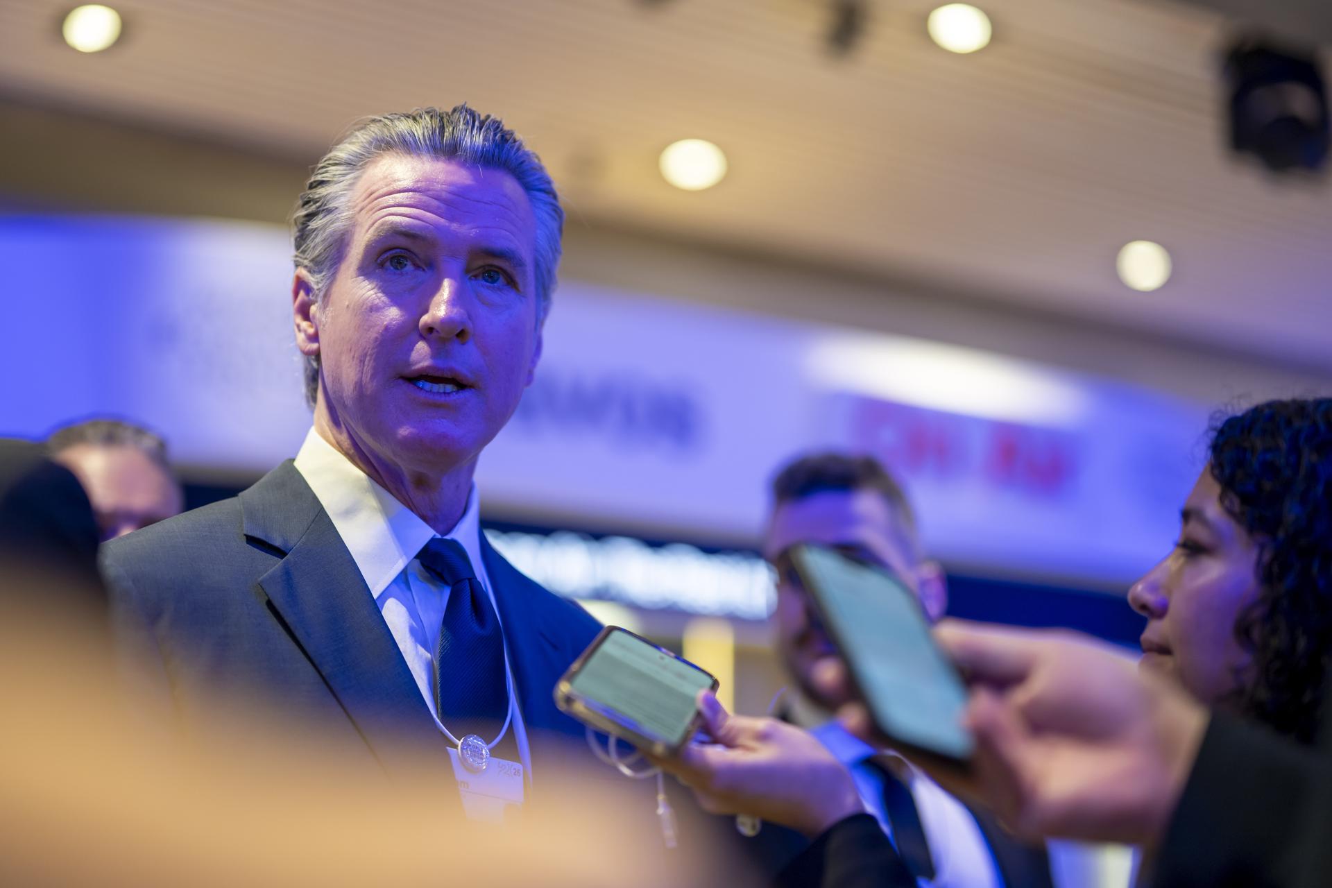 California evalúa imponer un impuesto del 100 %